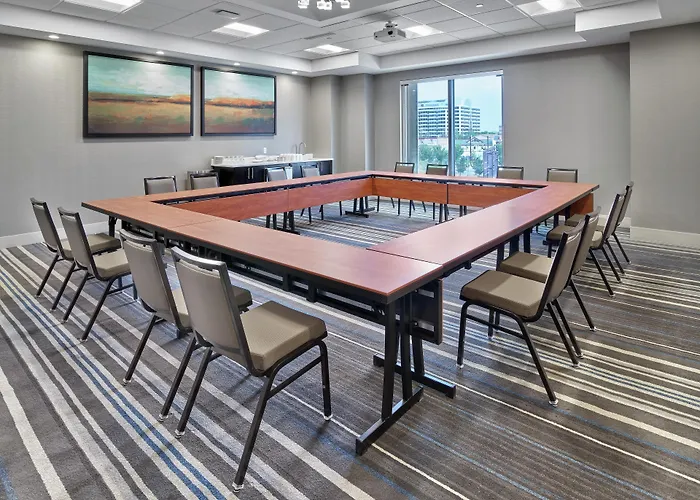 Doubletree By Hilton Edmonton Downtown