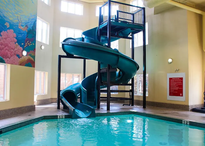 Super 8 By Wyndham Edmonton South